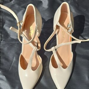 Journee Collection Cream T‑Strap Pointed Toe Heels
